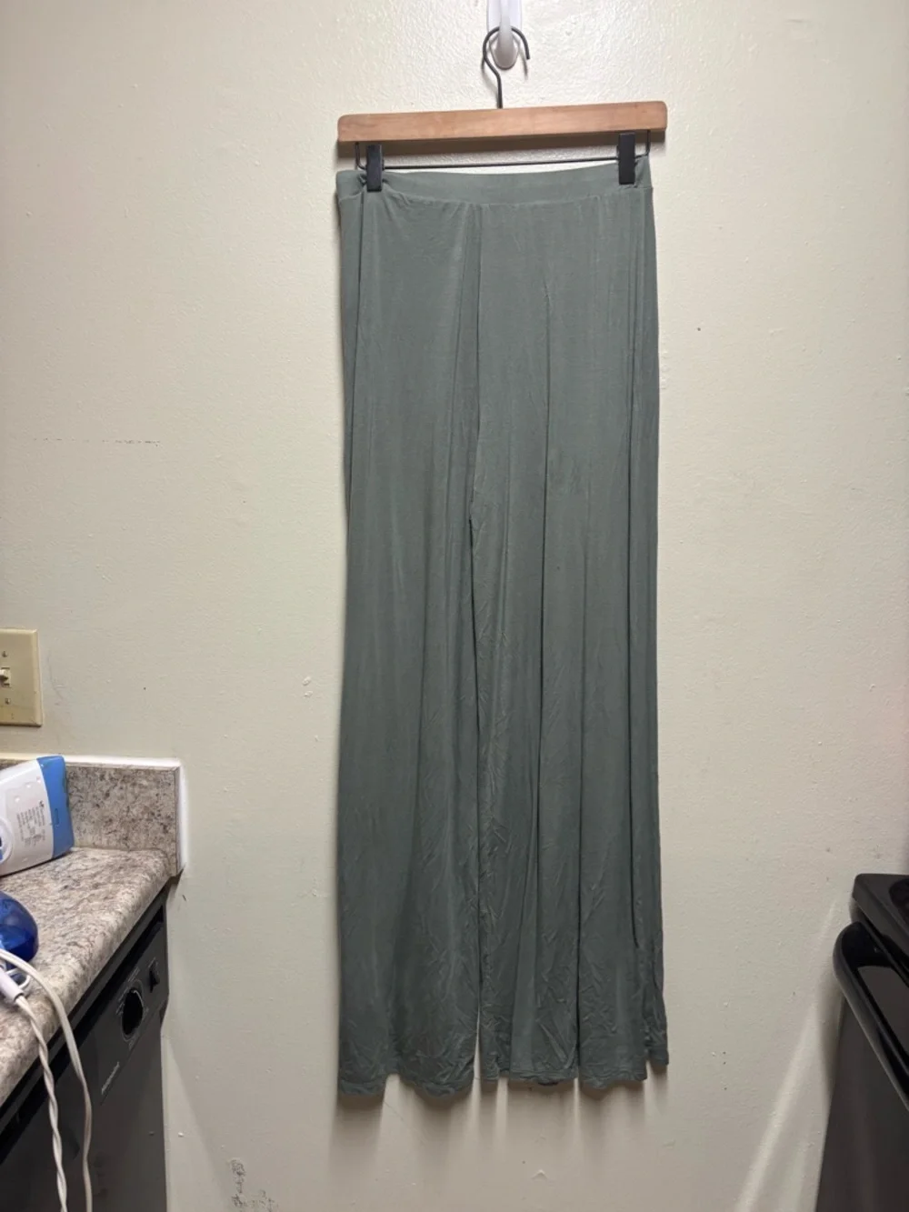 Lulus Knockout Sage Green Wide-Leg Pants medium 30L - Picture 5 of 10